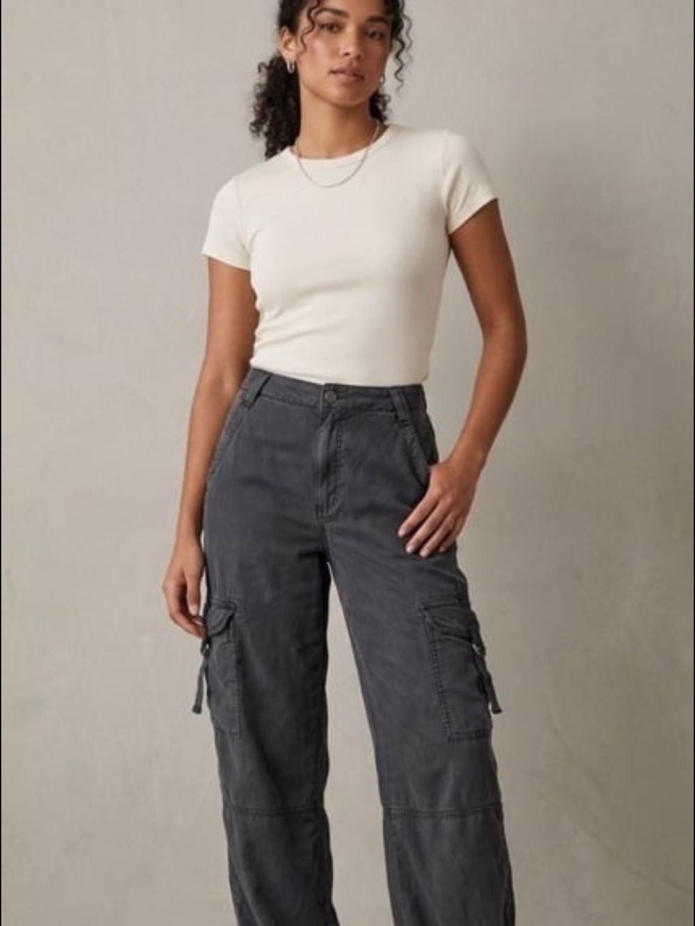 American Eagle Super High Rise Baggy Wide Leg Cargo Jean